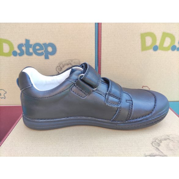 D.D. Step bőr cipő 31,33,34-s méretben