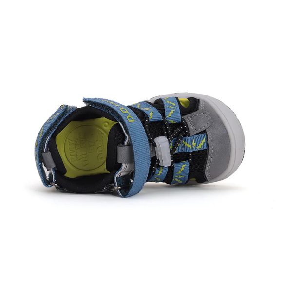 D.D. Step fiú szandál 31-s méretben